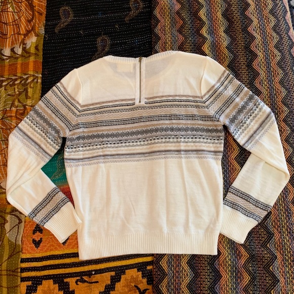 Urban Outfitters sweater with quarter zip back - Picture 2 of 3